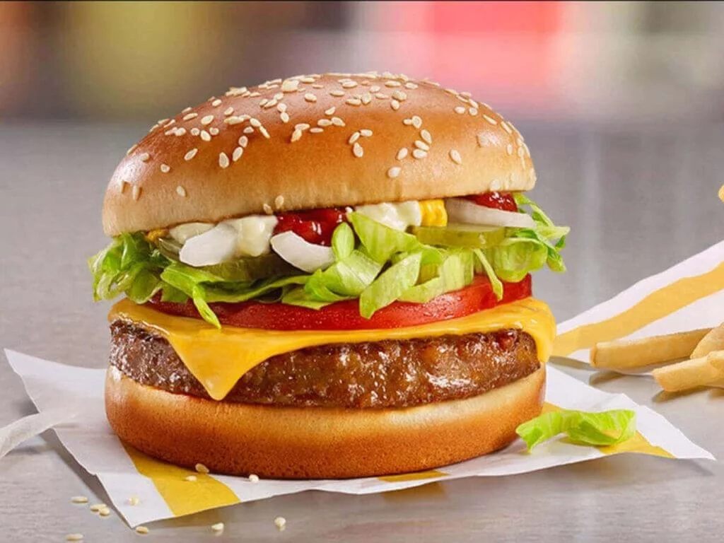 A McDonald s PLT burger with a Beyond Meat plantbased patty 1024x768 1
